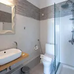 Angelos Hotel Vromolimnos