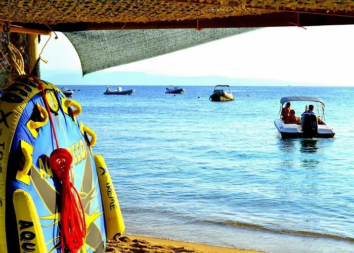 ホテル Angelos Vromolimnos