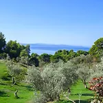 Angelos 3* Vromolimnos