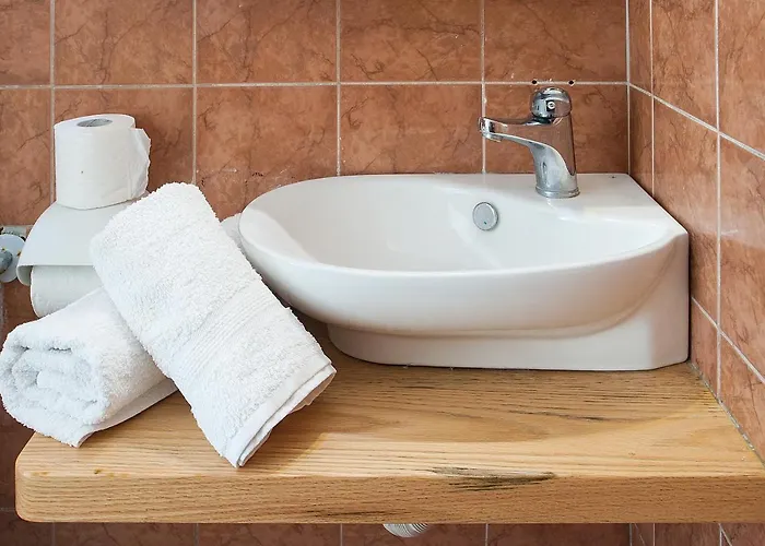 Angelos 3* Vromolimnos